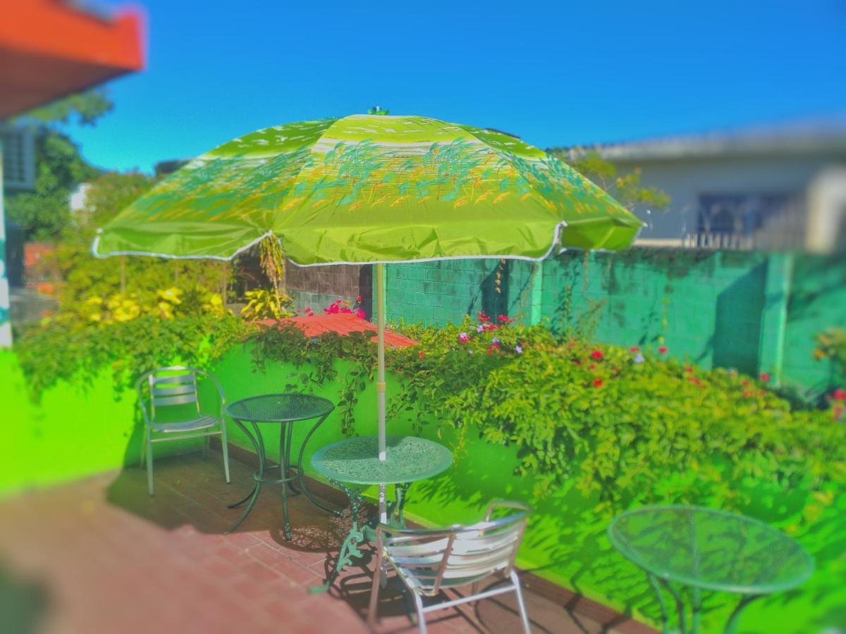 Hotel Oasis San Salvador Exteriör bild