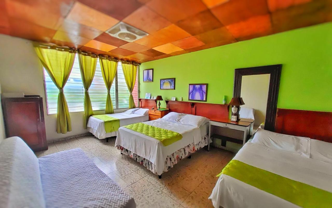 Hotel Oasis San Salvador Exteriör bild