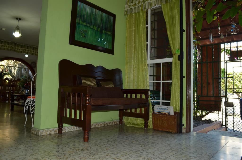 Hotel Oasis San Salvador Exteriör bild
